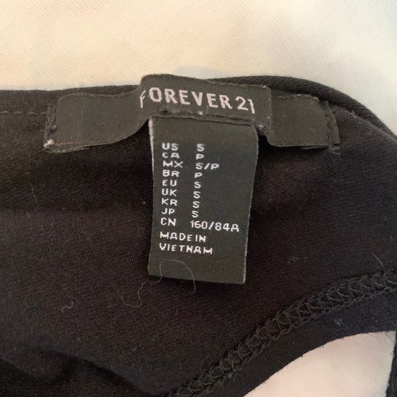 Forever 21 V Neck and Back Black Ruffled Bodysuit Size S - Picture 5 of 5